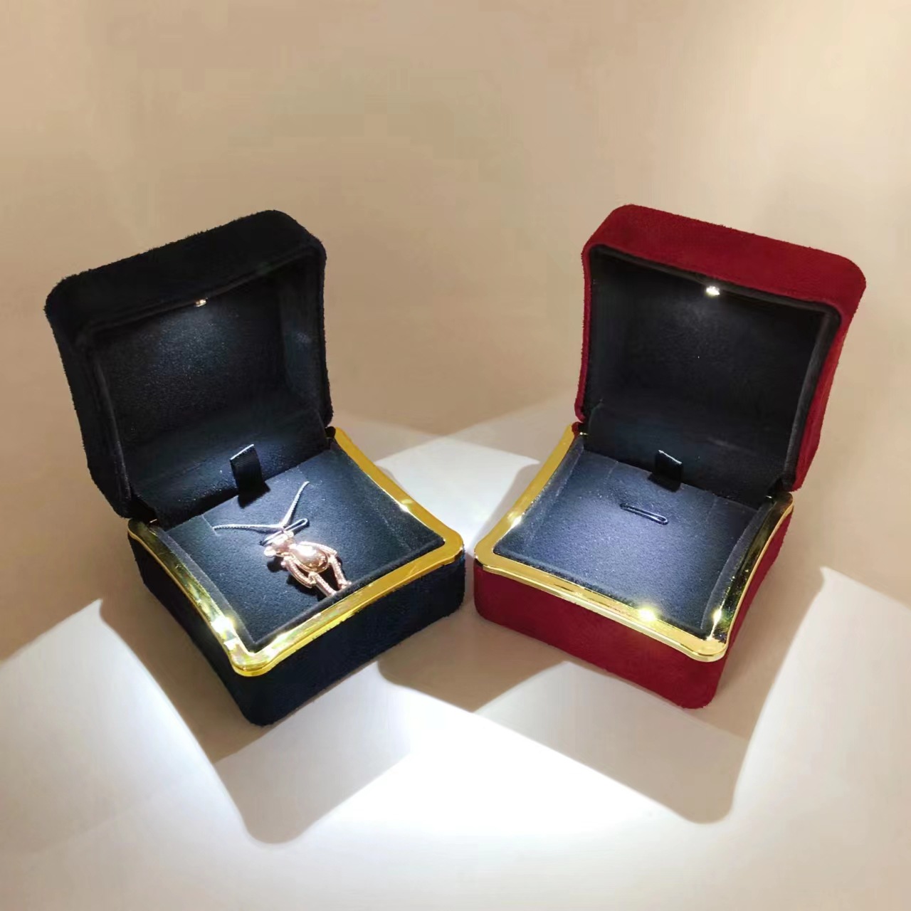 LEDライトジュエリーボックス,リング,イヤリング,ネイル, - Bar Cart Gold のレビューと価格