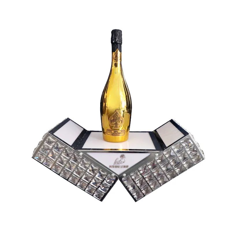 LEDライト付きバー型金属製の城,ボトル,ワイン,シャンパン - Home Bar Setup のレビューと価格